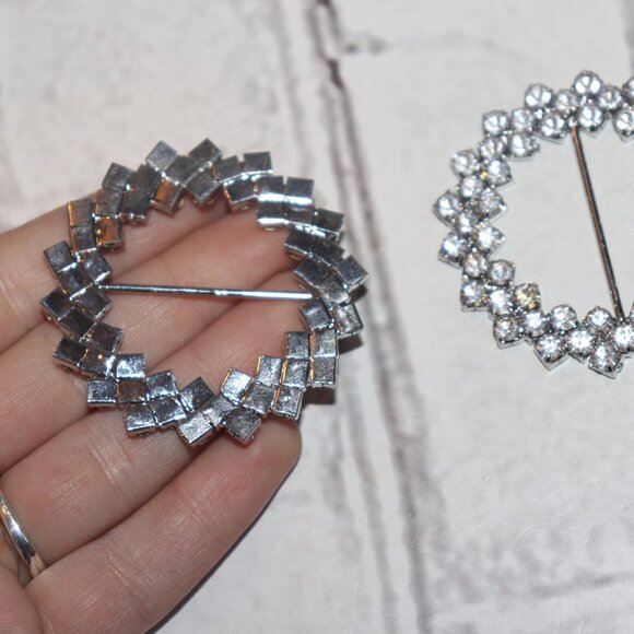 ✨🔘 Set of Two Rhinestone Silver Round Metal Buckles – 2" High Shine · Vintage - Picture 2 of 5